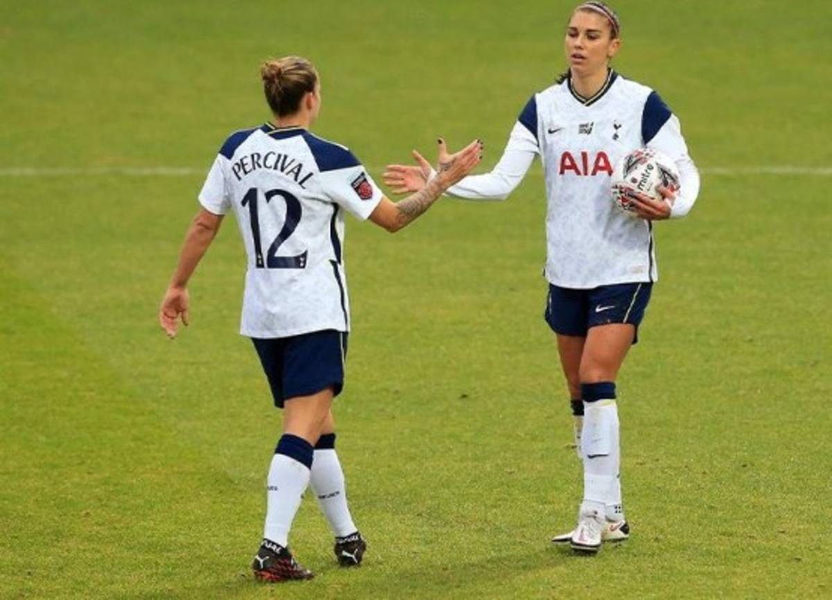 Solo duró dos meses: Así fue el corto paso de Alex Morgan por el Tottenham de Inglaterra