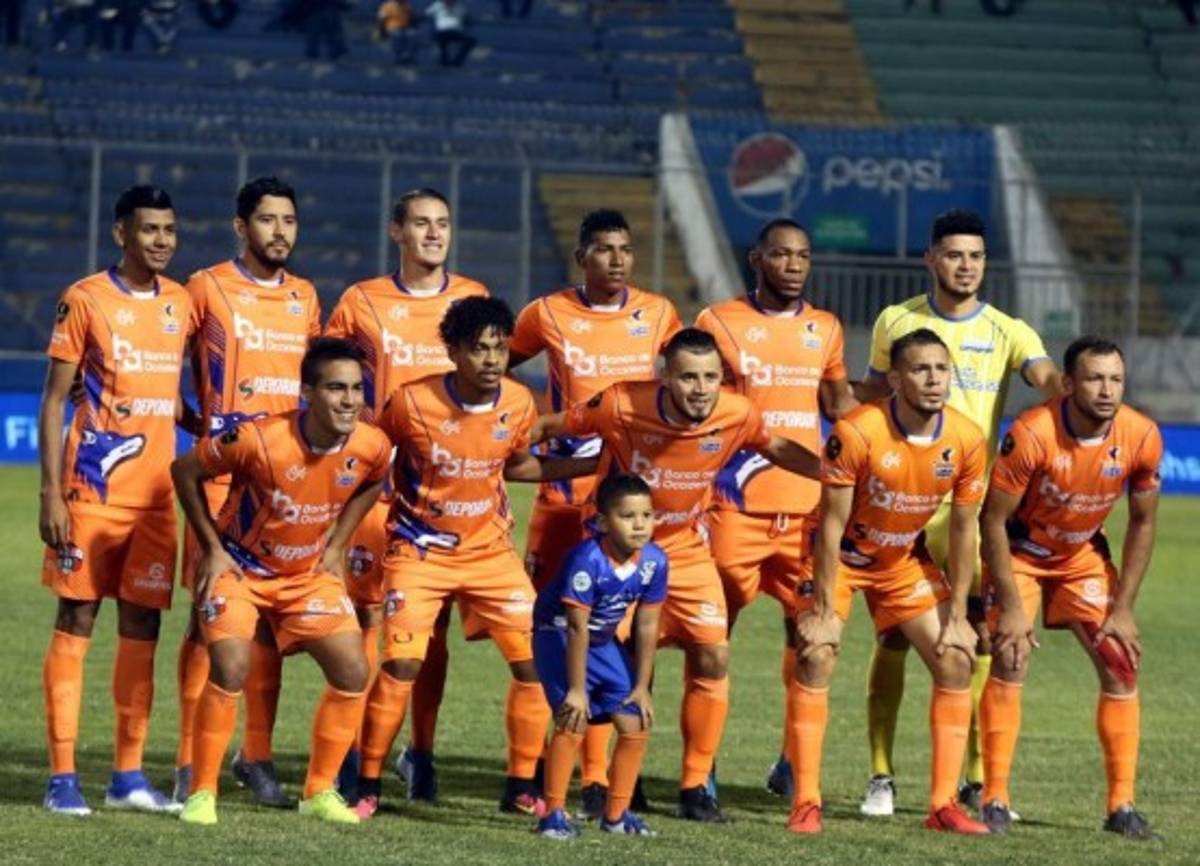 Fichajes: Confirmada una salida en Olimpia, Emilio renovaría y Marathón tendría varias bajas