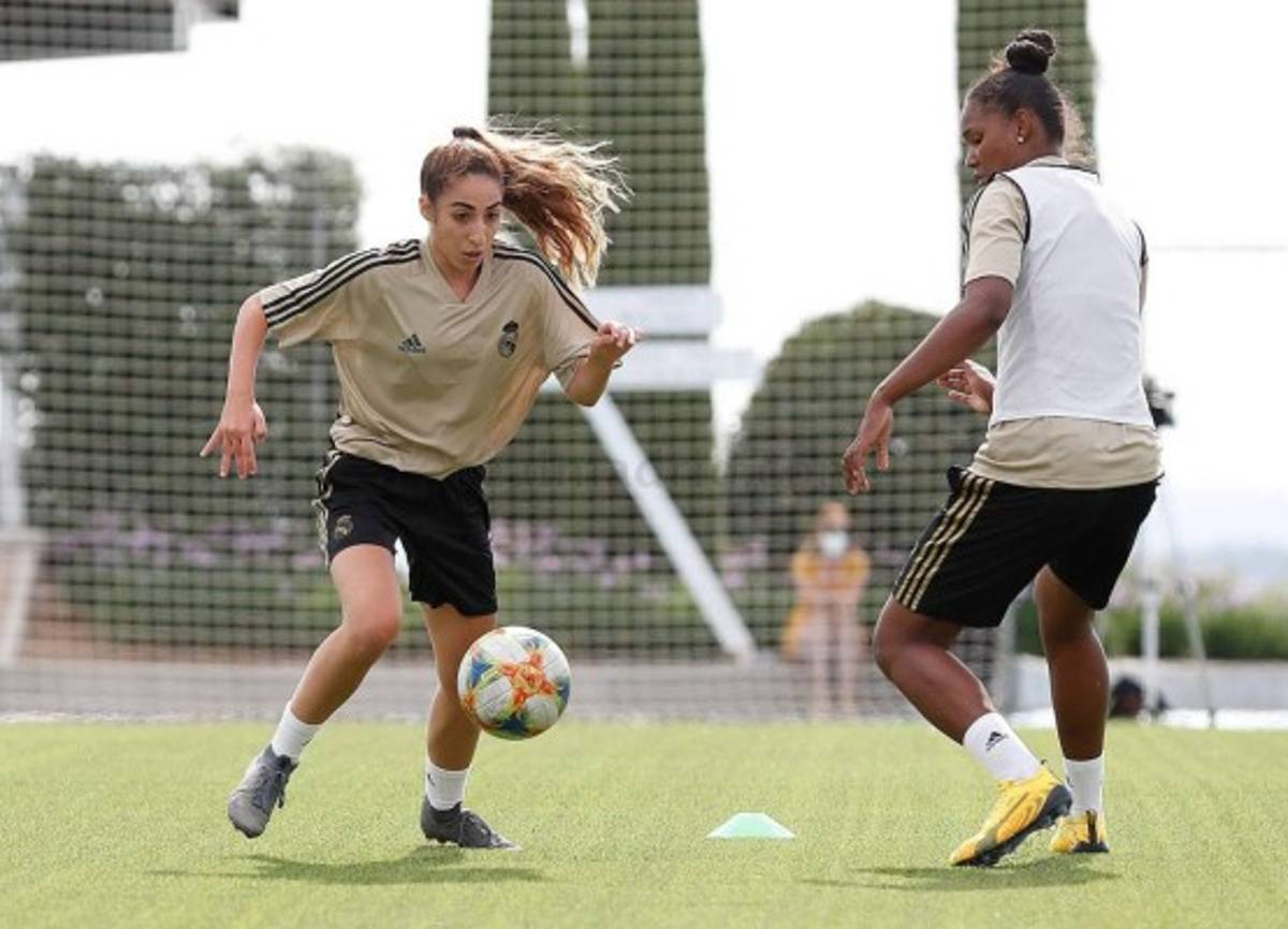 Belleza y ocho fichajes de golpe: Así fue el primer entrenamiento del Real Madrid femenino