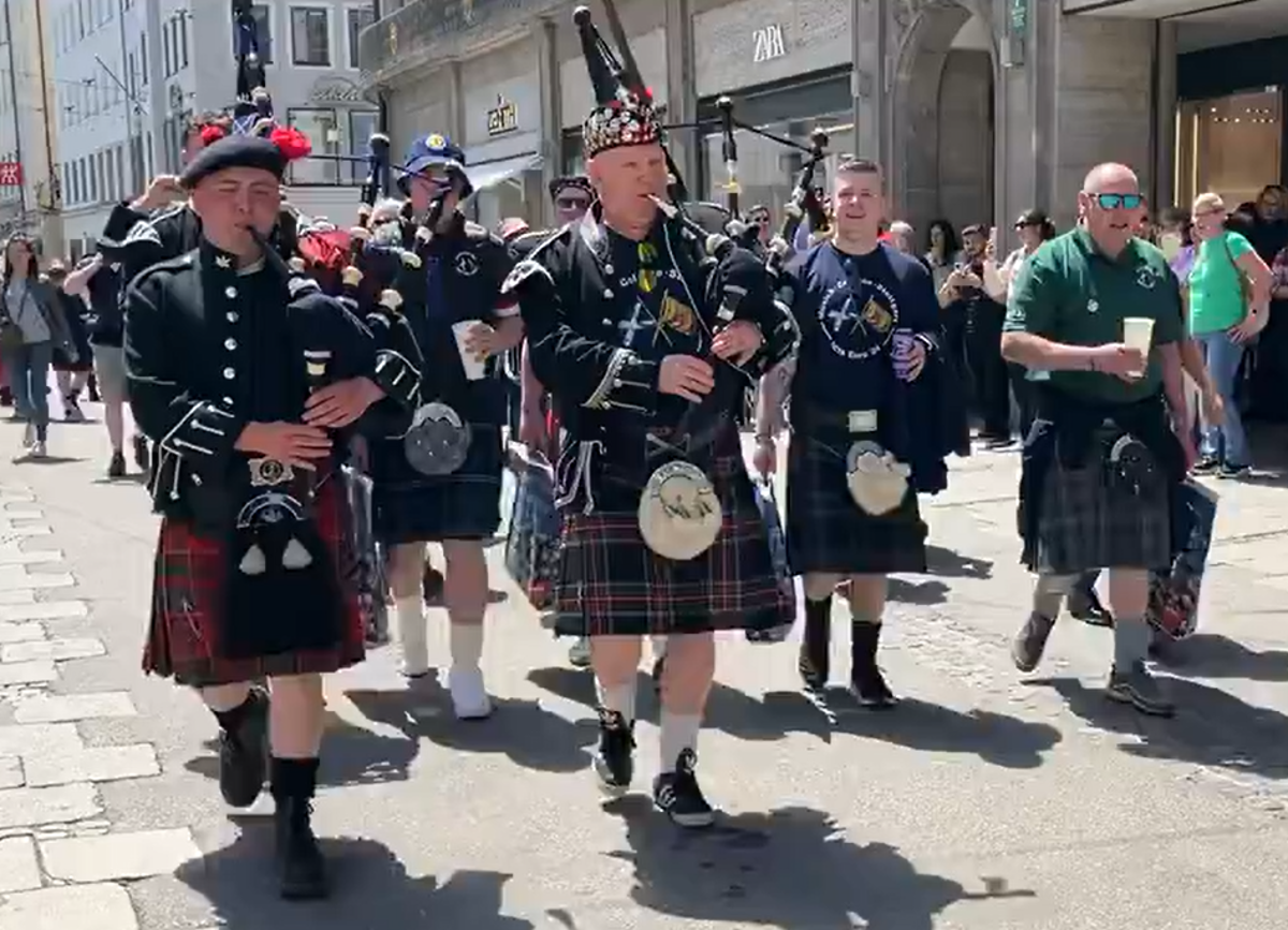 Gaitas, en faldas y con cervezas: afición de Escocia se toma Múnich previo al partido ante Alemania en la Eurocopa 2024