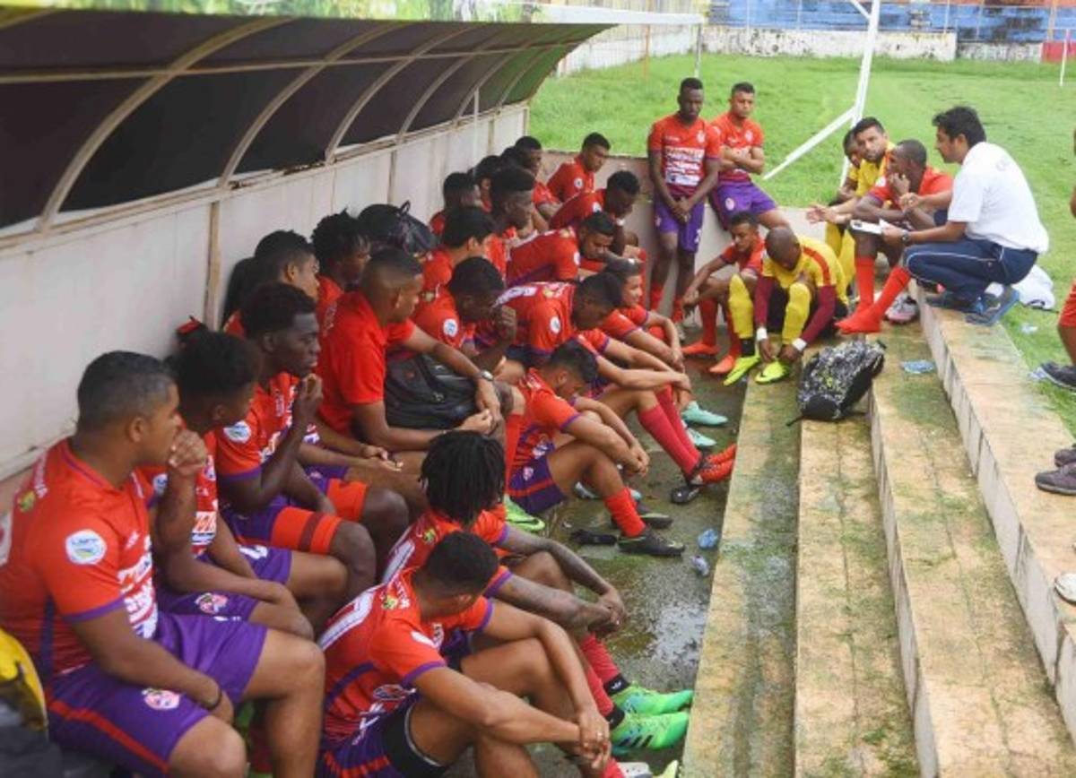 FICHAJES: Najar interesa en Turquía, Olimpia cierra filas y hondureño debuta en España