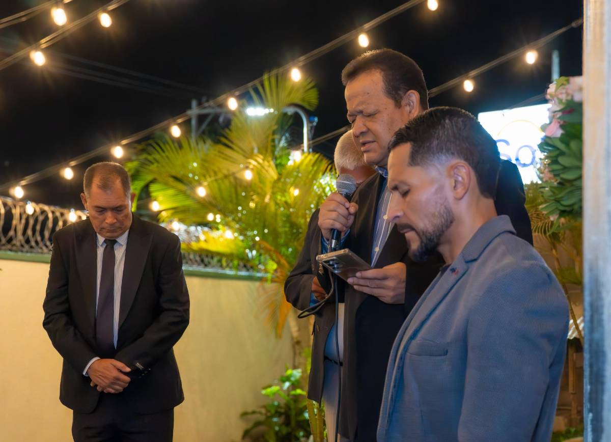 Del fútbol a la gastronomía: Omar Elvir inaugura su nuevo restaurante en Tegucigalpa