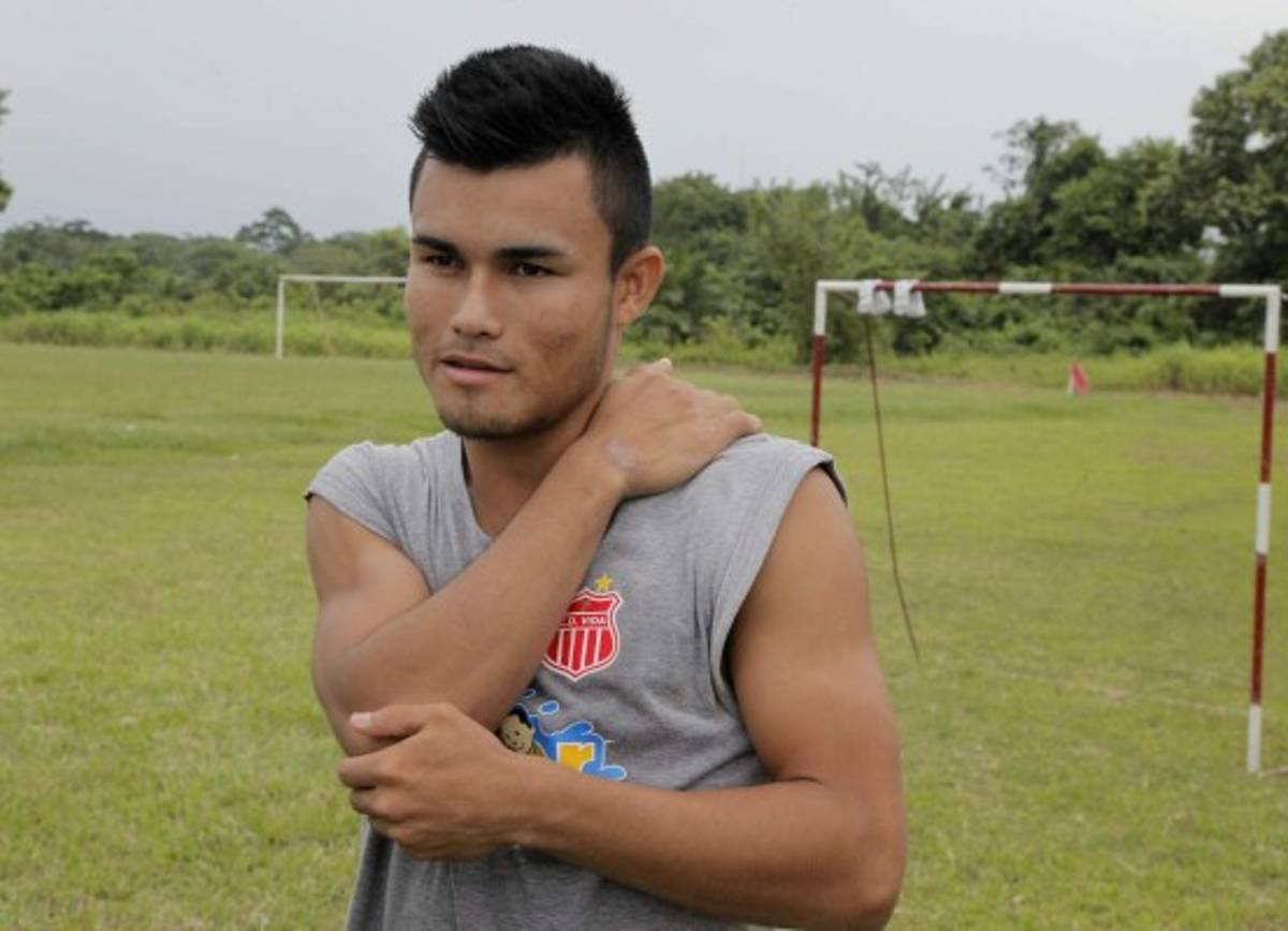 Brasileño Ronaldo Júnior Barbosa llega a probarse al Vida