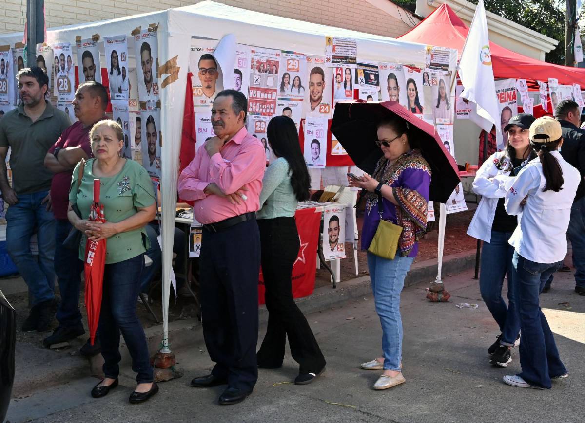 ¡Uno será Alcalde! Reconocidos personajes del fútbol de Honduras participaron en las elecciones