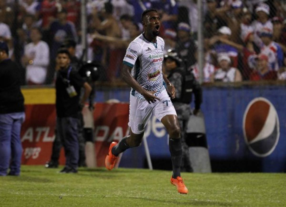 ¿Viejos? Los jugadores de la Liga Nacional que no aparentan su edad