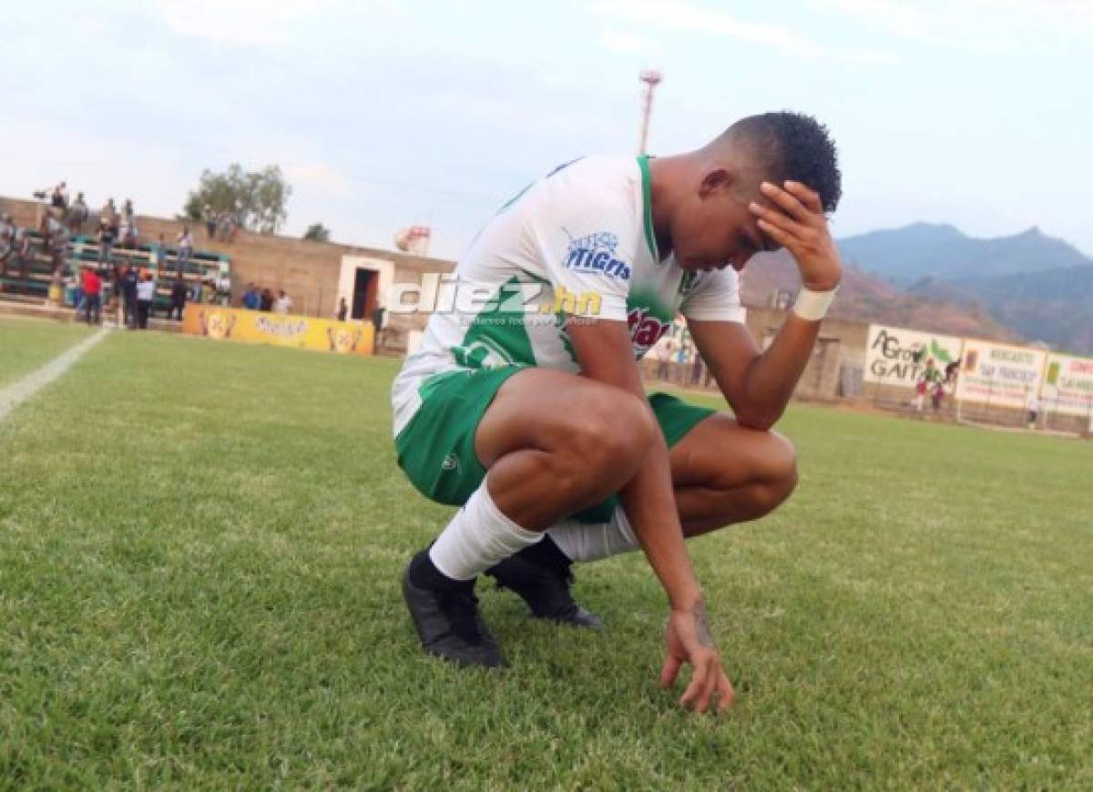 ¡Qué dolor! Los jugadores del Juticalpa y su sufrimiento tras el descenso