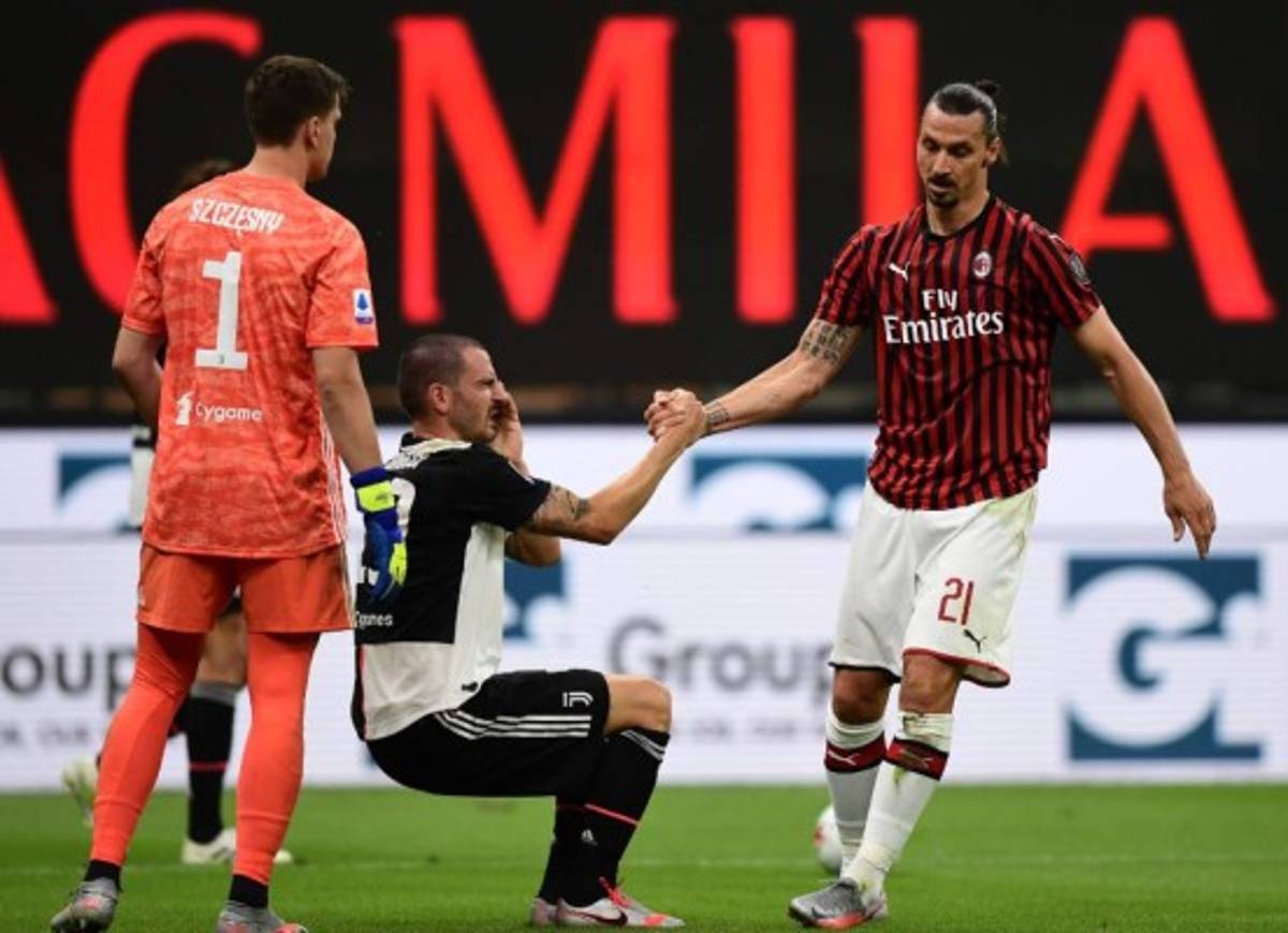 El polémico gesto de Ibrahimovic y se ríe de Cristiano Ronaldo tras marcarle a la Juventus