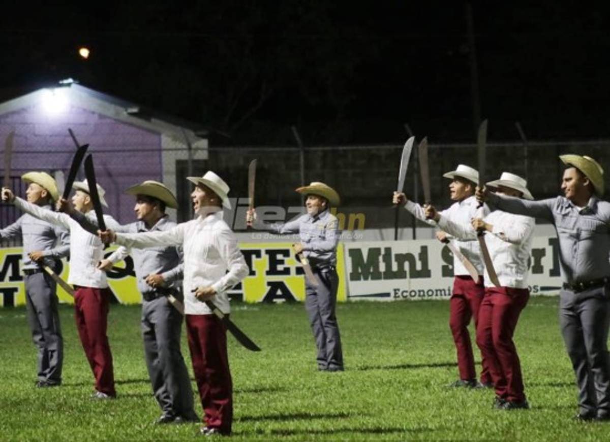 Con danzas, corte de cinta y tremenda fiesta se inauguró alumbrado del estadio de Tocoa
