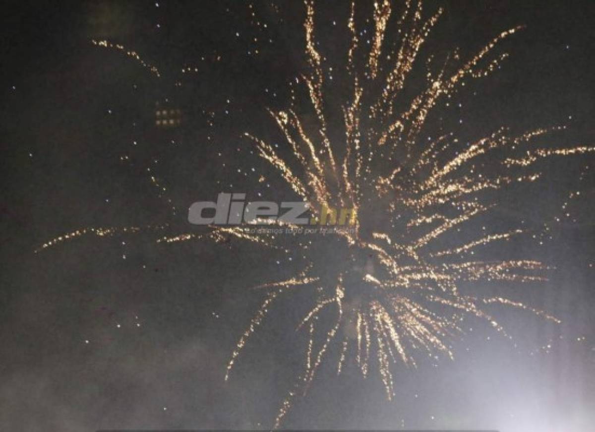 Con danzas, corte de cinta y tremenda fiesta se inauguró alumbrado del estadio de Tocoa