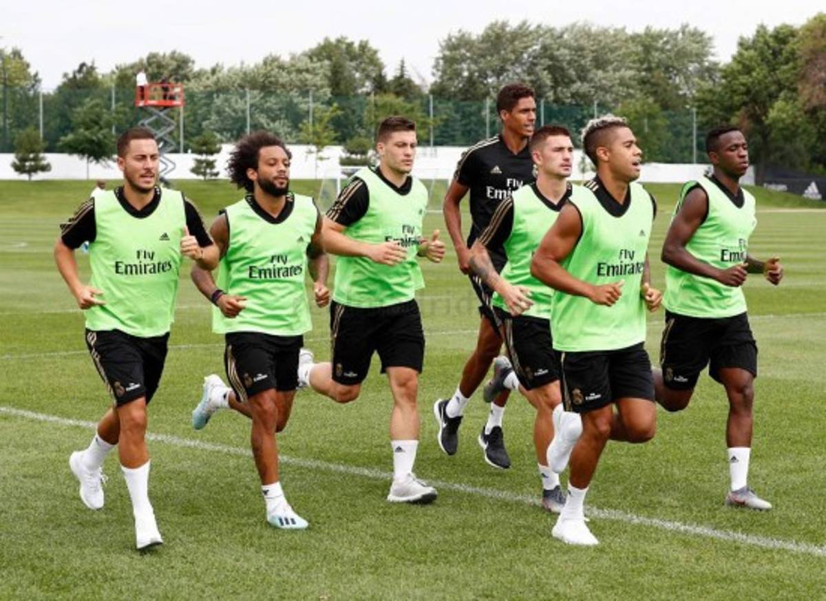 Así fue el regreso de Zidane a la pretemporada del Real Madrid tras la muerte de su hermano