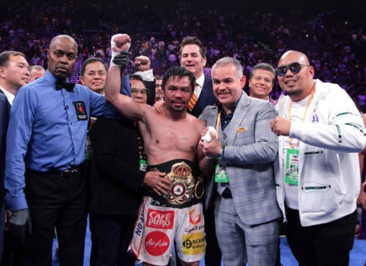 El festejo de Manny Pacquiao tras derrotar a Keith Thurman y el invitado de lujo