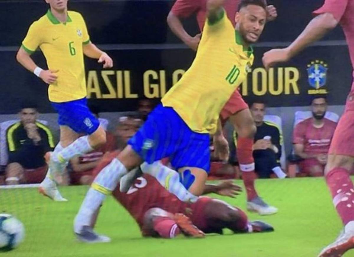 FOTOS: Así fue el drama que vivió Neymar tras su ruptura de ligamentos en el tobillo