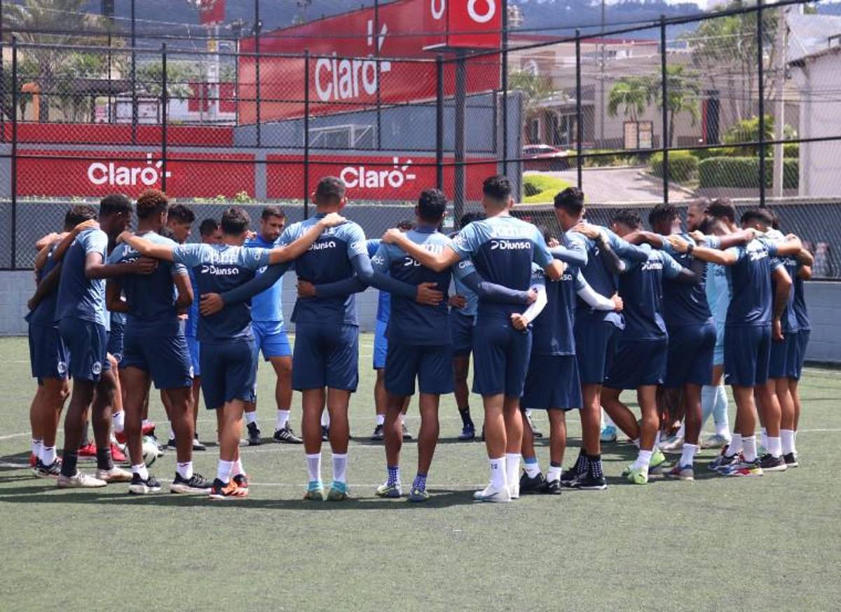 El gran ambiente en Motagua previo al clásico ante Marathón: Pastel de cumpleaños y Auzmendi de portero