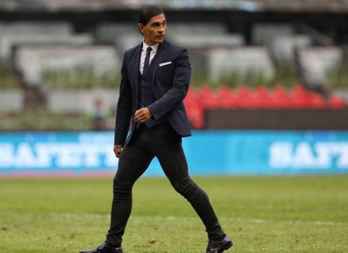 ¡Bombazos! Candidatos a dirigir el Cruz Azul de México tras renuncia de Robert Dante Siboldi