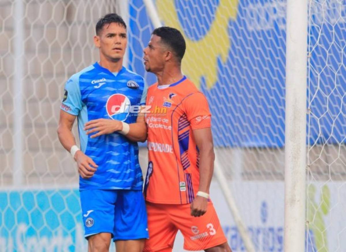 NO VISTE EN TV: Reclamo airado de Hernán Medford, bronca y lluvia en Choluteca