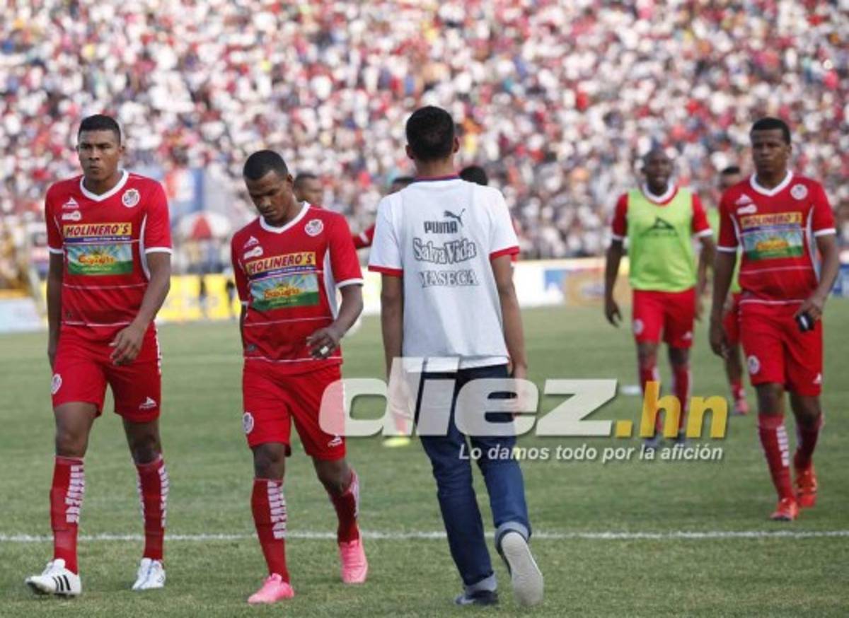 La tristeza de Real Sociedad tras perder su cuarta final