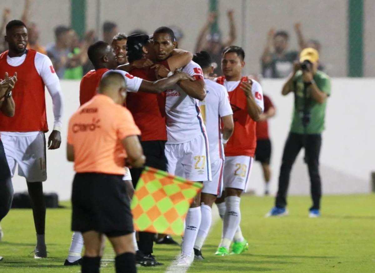 No se vio por TV: ¿Cómo salió la foto de Benguché? la hermosura motagüense y al desaparecido equipo que revivieron en Comayagua