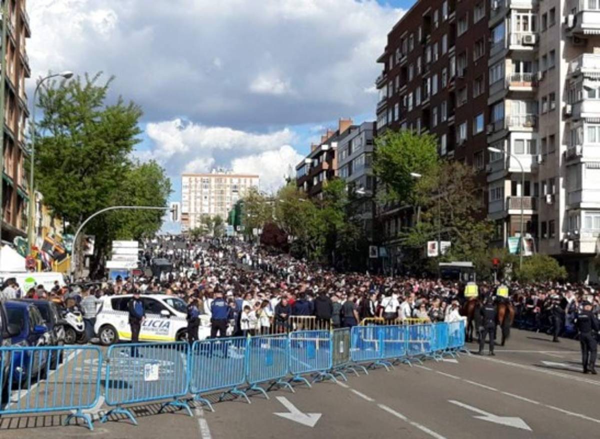 Imponente ambiente de Champions en las calles de España previo al Madrid-Bayern