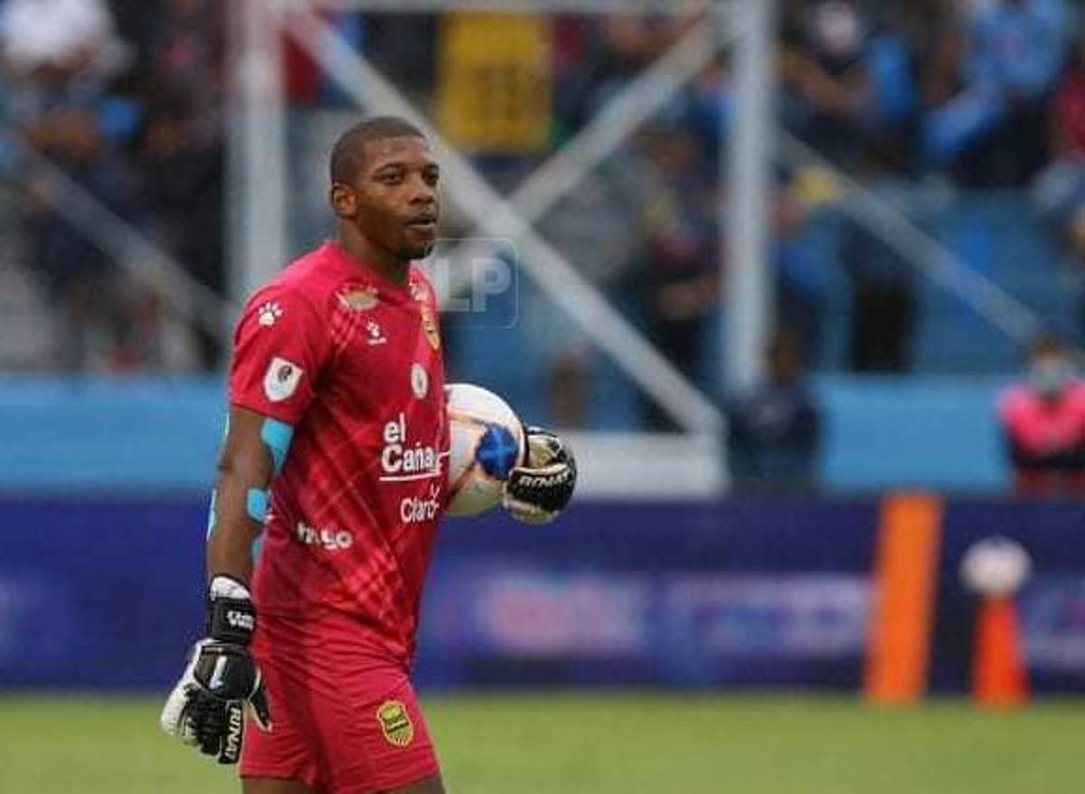 Fichajes Honduras: Baja en Olimpia, barridas en Real España y Marathón, agentes libres y el futuro de Troglio