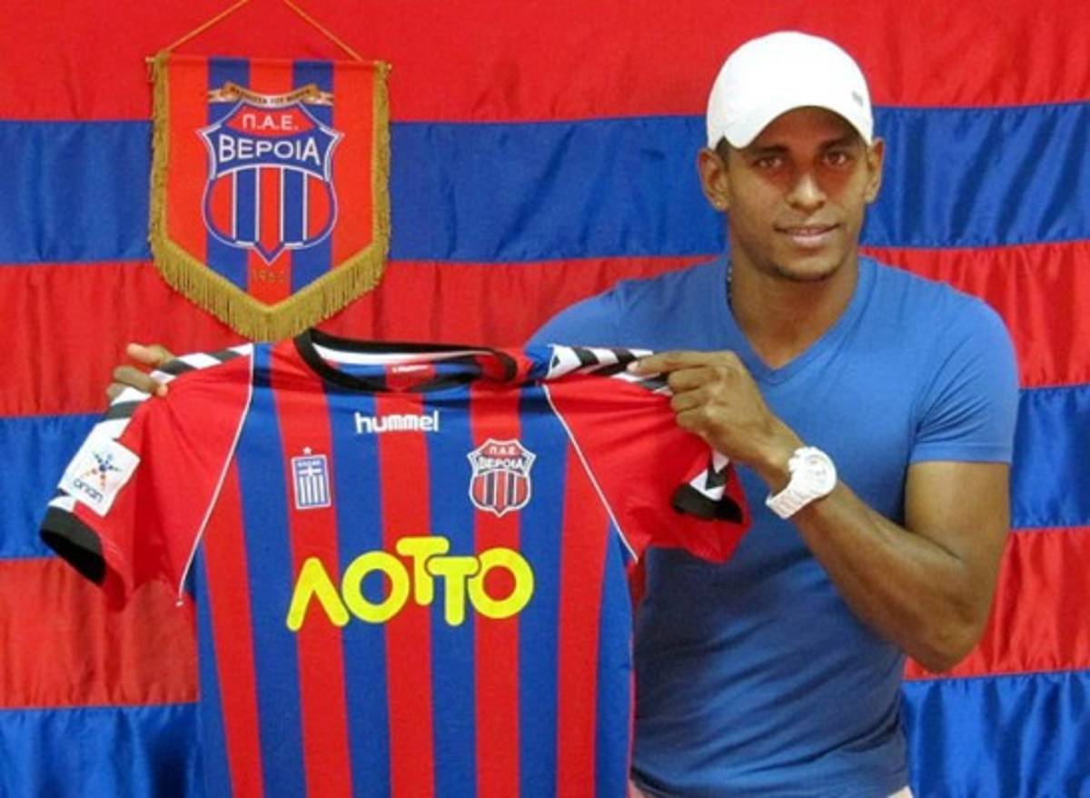 Top: Los 12 equipos en los que ha jugado Carlo Costly a lo largo de su carrera  