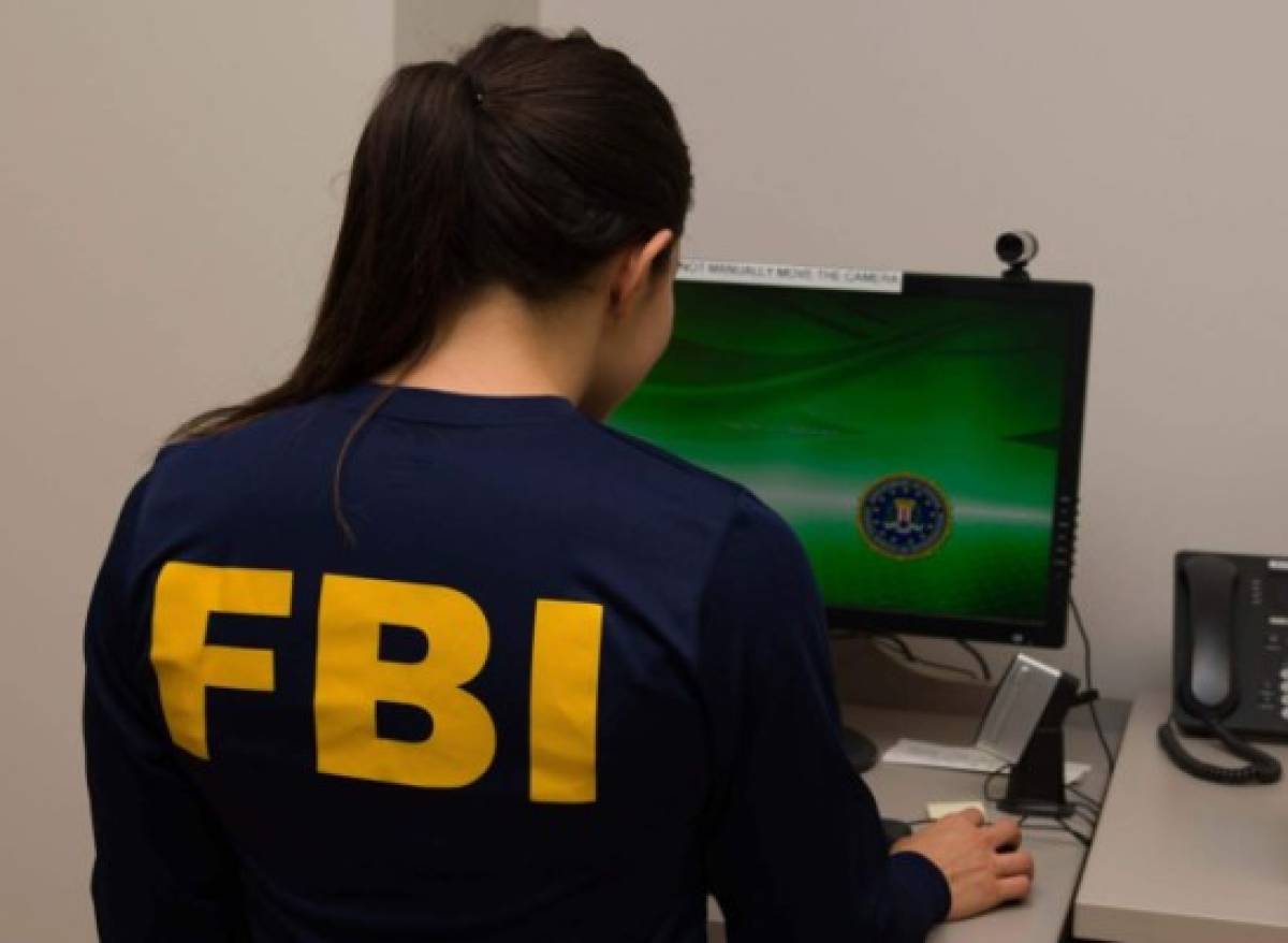 Alerta del FBI sobre la vacuna contra el COVID-19: hackers de China quieren ''robar'' la información