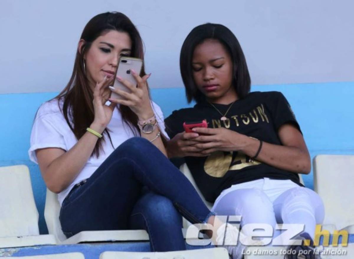 Las bellezas que llegaron al estadio Olímpico para el clásico Real España-Marathón