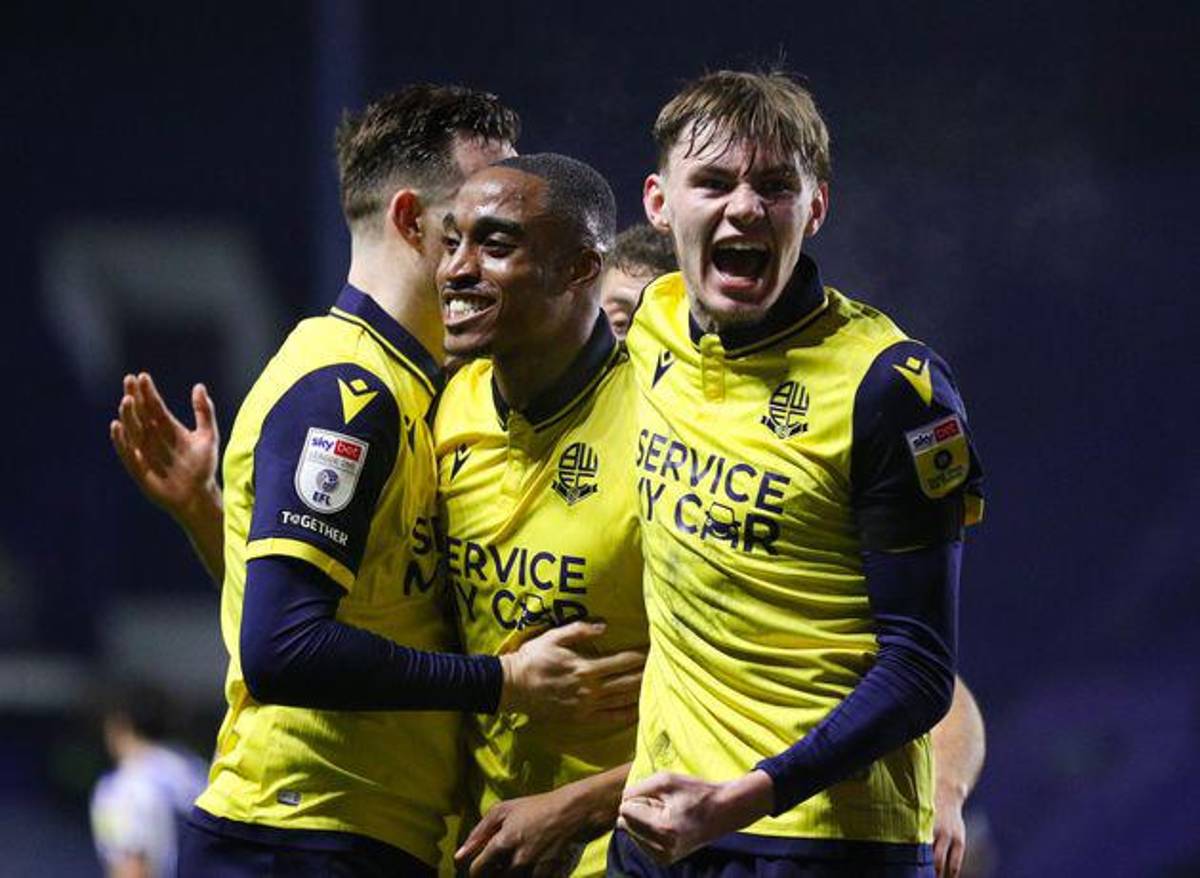 “Sintió un crujir”: la surrealista lesión que sufrió un futbolista por culpa de un estornudo y explican la razón