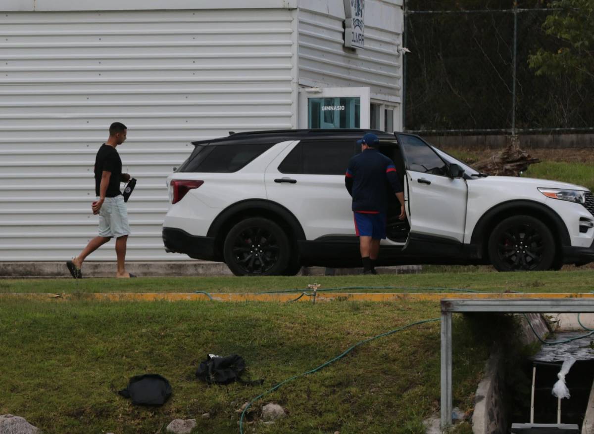 Espinel en vilo: tres futbolistas de Olimpia encienden las alarmas en pleno entreno