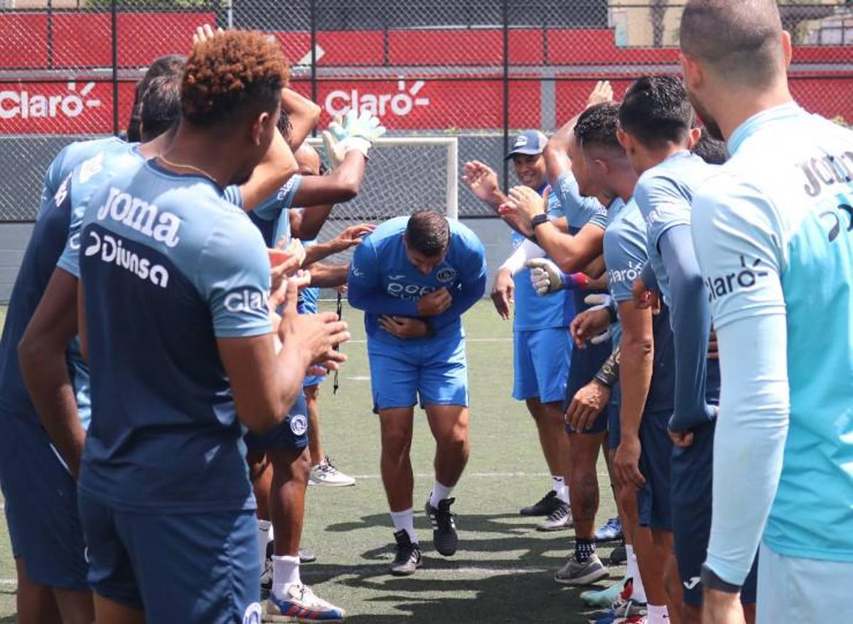 El gran ambiente en Motagua previo al clásico ante Marathón: Pastel de cumpleaños y Auzmendi de portero