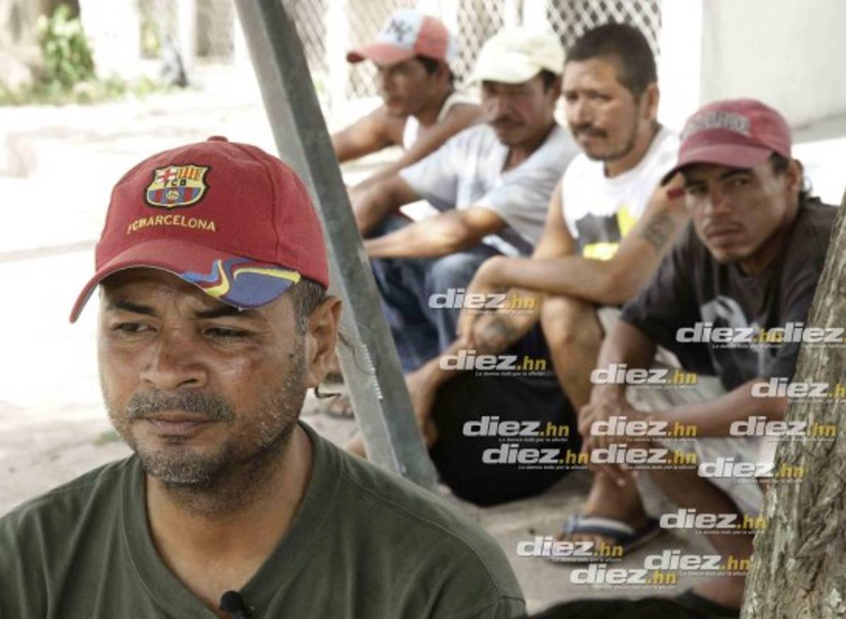 FOTOS: Así vive en la calle ex futbolista Alexis Duarte