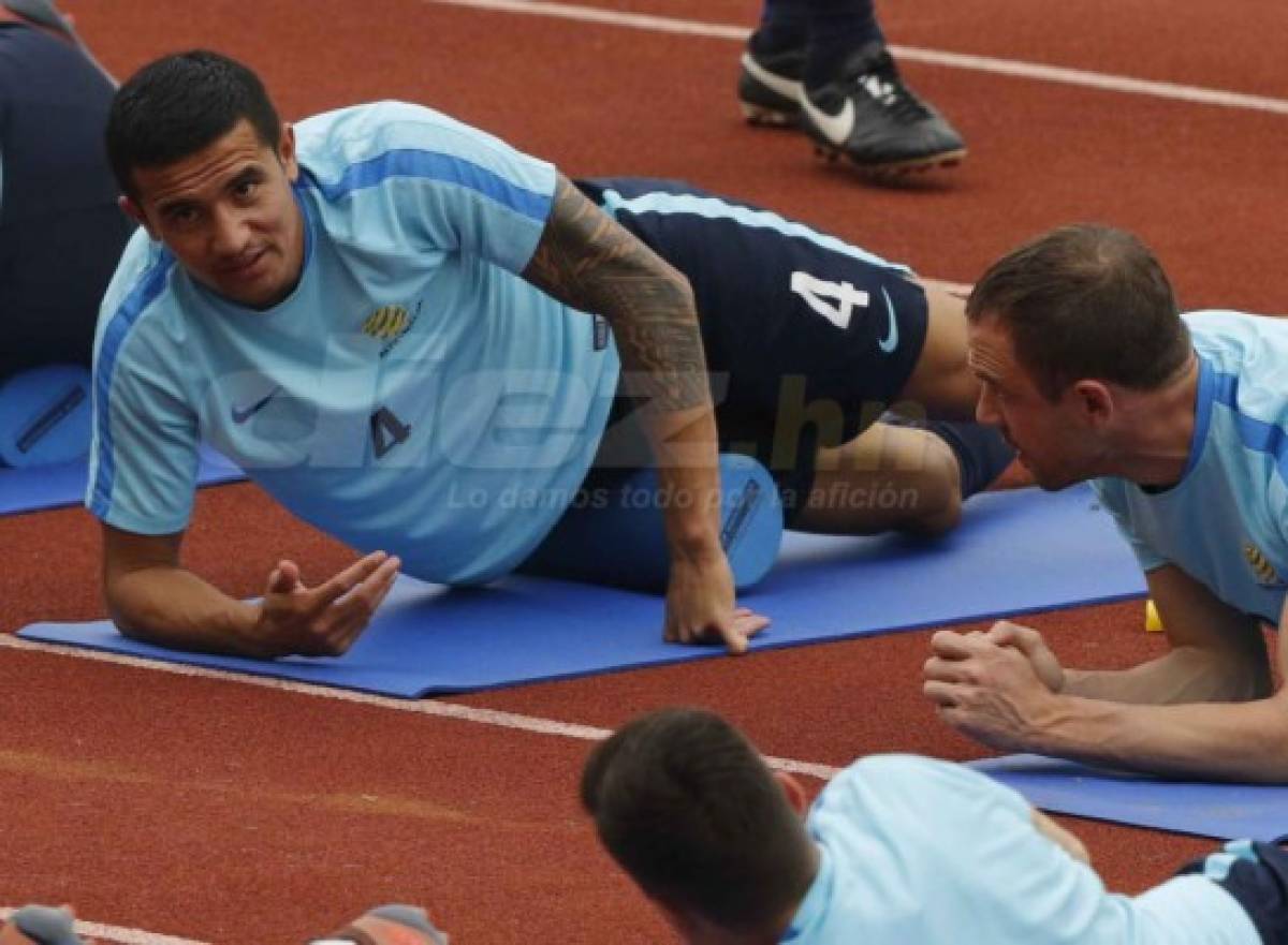 CURIOSAS: La sonrisa de Tim Cahill y el resguardo por cielo y tierra a Australia