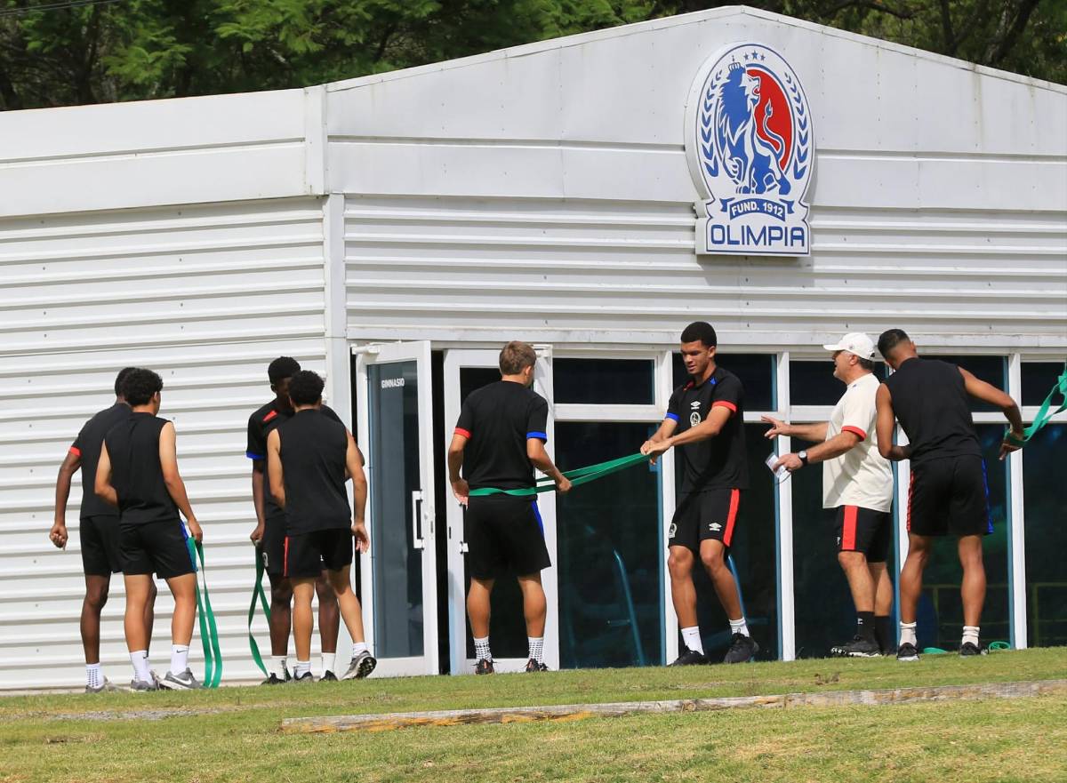 Con dos sorpresas: así fue el entreno de Olimpia previo al debut en Liga Nacional