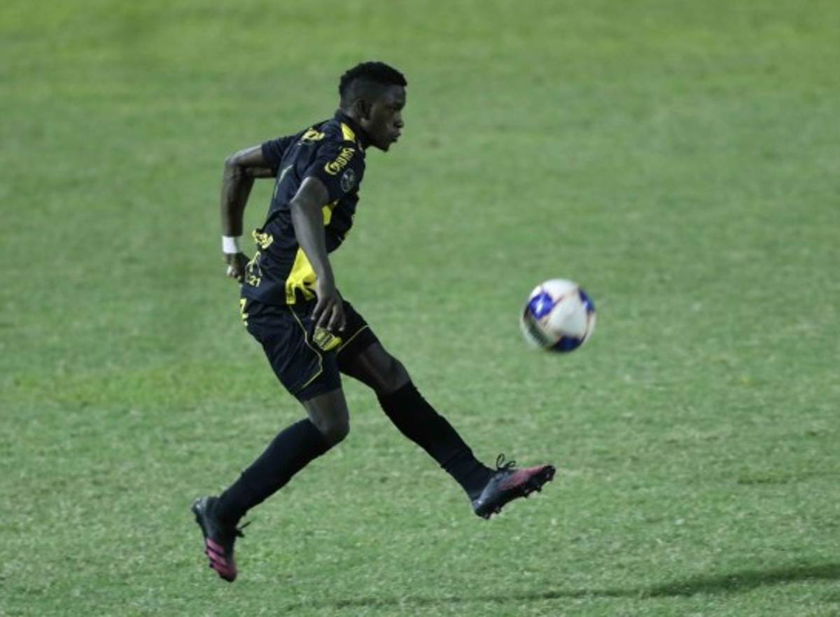 ¡Rosas quiere vacunar al León! Real España y su sólido once para vencer al tocado Olimpia en el Morazán