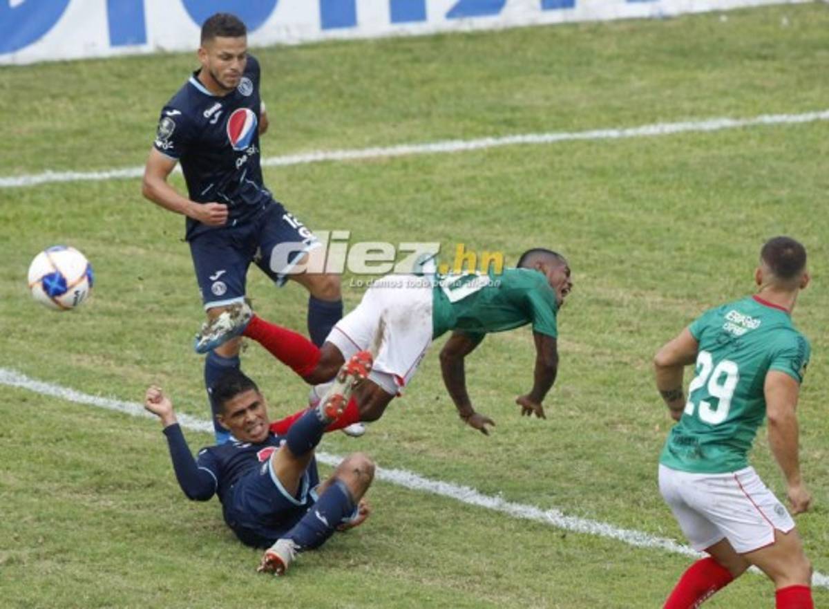 Curiosas: Héctor Vargas expulsado, el rostro de Archivald en gol de Bengtson y visita en el Nacional