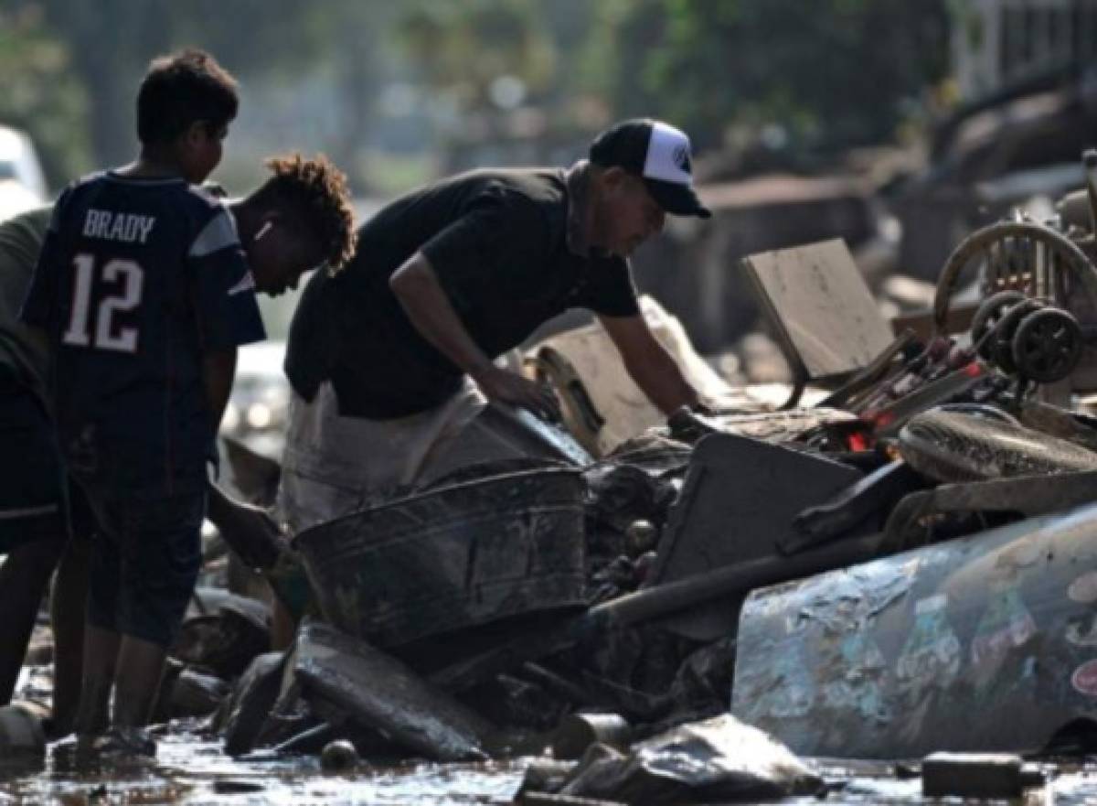 Destrucción y llanto: el calvario que se vive en La Lima tras las fuertes lluvias que dejó Eta e Iota