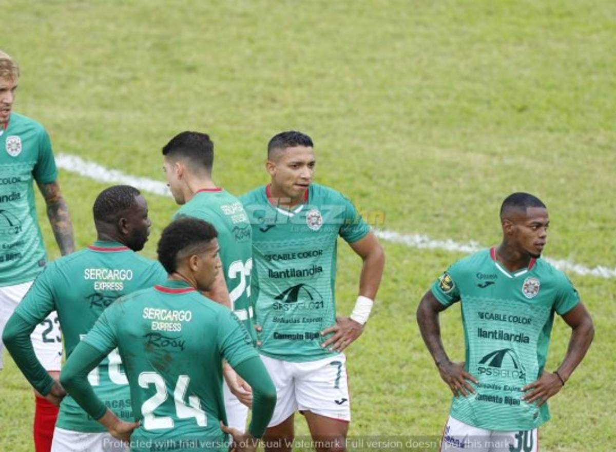 ¡No se vio en TV! Respeto total de excompañeros a Emilio Izaguirre, Diego en el muro y Garrido da el susto