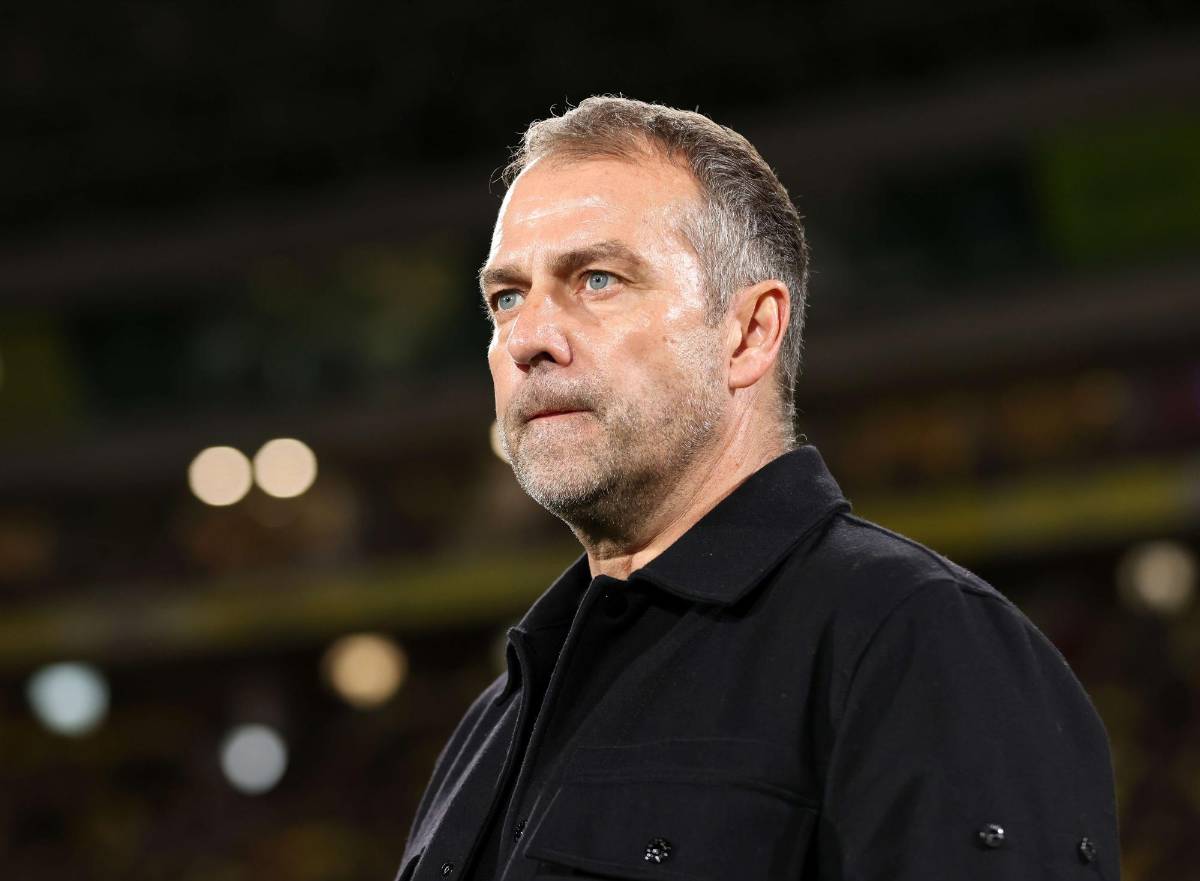 Barcelona no se lo esperaba: la drástica decisión que podría tomar Hansi Flick y Lamine es señalado