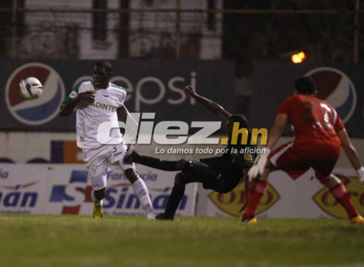 Platense y Olimpia empataron en el partido de ida de las semifinales