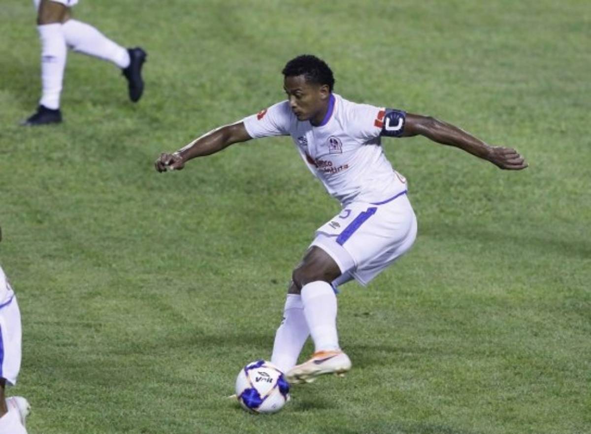 ¡Dos se vieron complicados! Estos son los jugadores hondureños que han dado positivo por covid