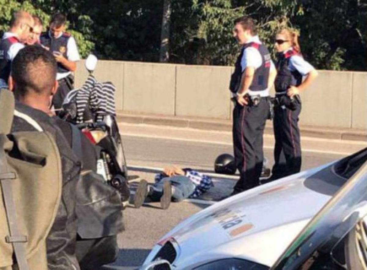 FOTOS: Las impactantes imágenes del atentado terrorista de Barcelona