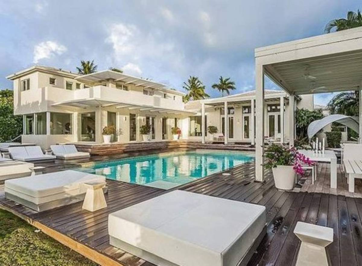 La increíble mansión de $11.6 millones donde Shakira vivió con su exnovio y que puso en venta