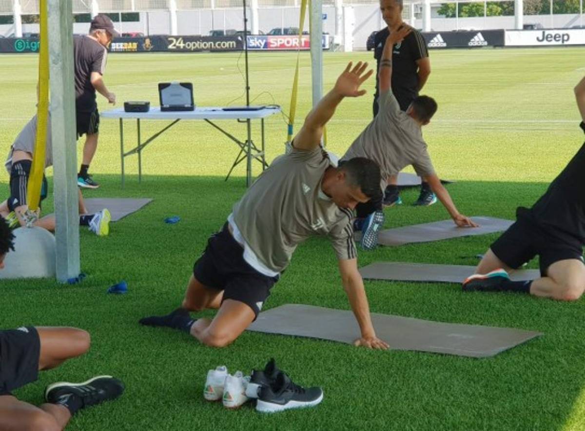 En fotos: El primer entrenamiento de Cristiano Ronaldo con la Juventus