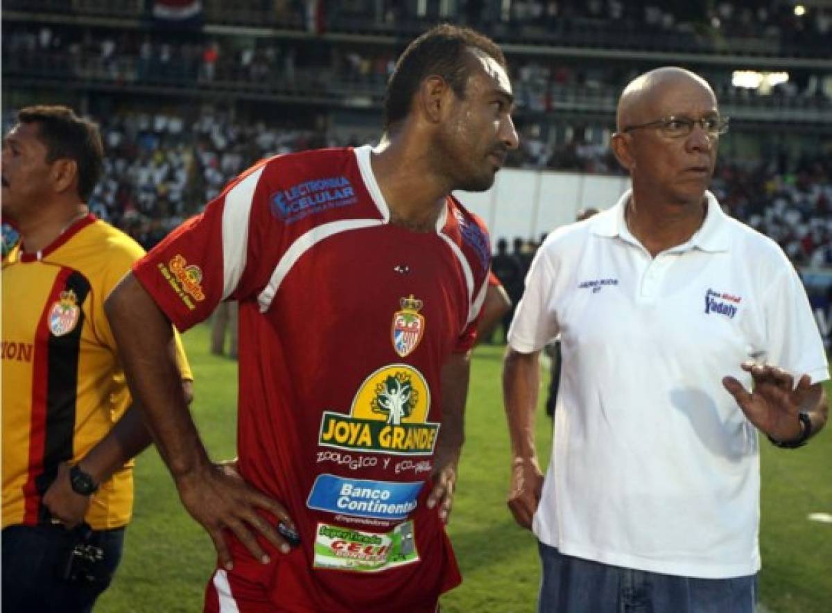 Rambo de León, el único sobreviviente de la Selección de Honduras del 2001