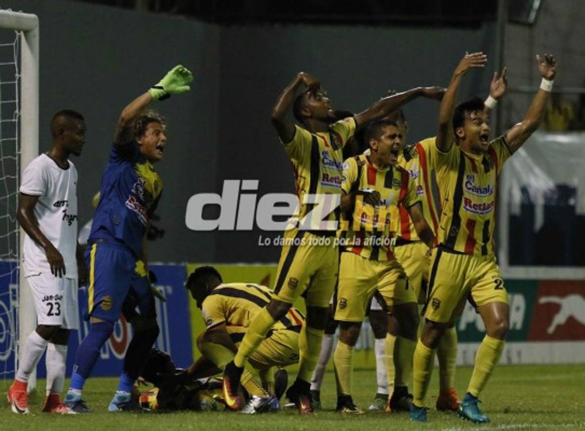 CURIOSAS: El 'nocaut' a Allans Vargas y el agarrón de pelo de César Oseguera a Yeer