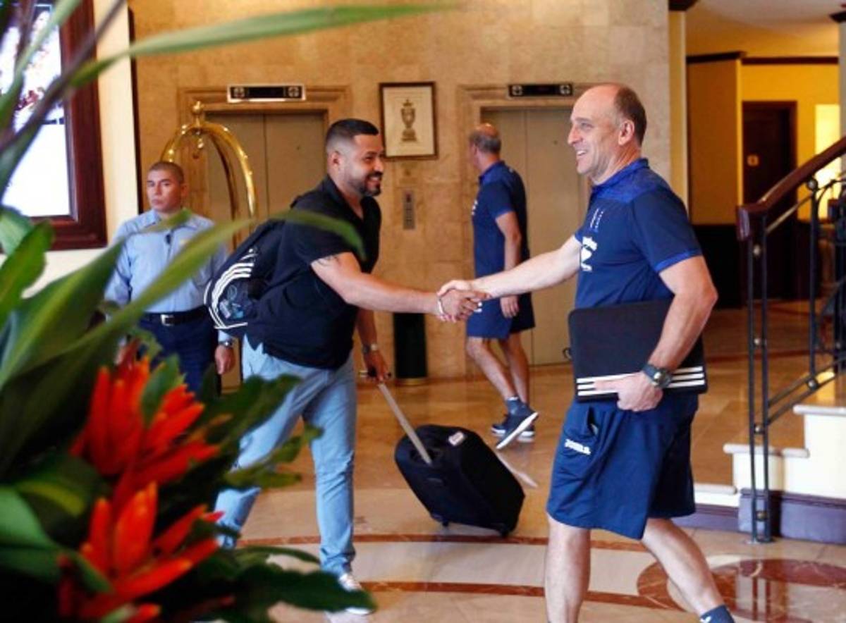 ¡CURIOSIDADES! Beckeles y Acosta se encuentran con Platense; Coito muestra su puntualidad