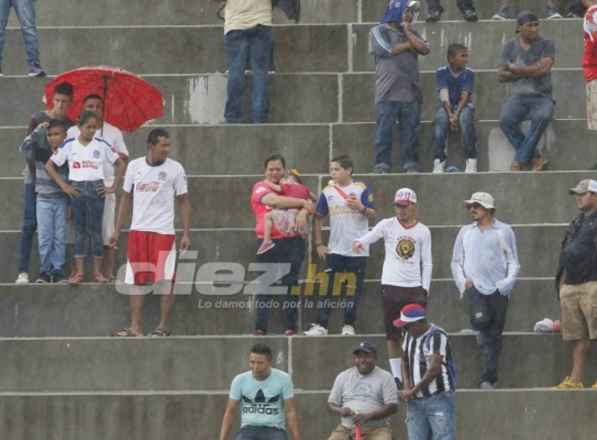 En fotos: La difícil tarde de Pastrana y jugadores de UPNFM terminan abatidos