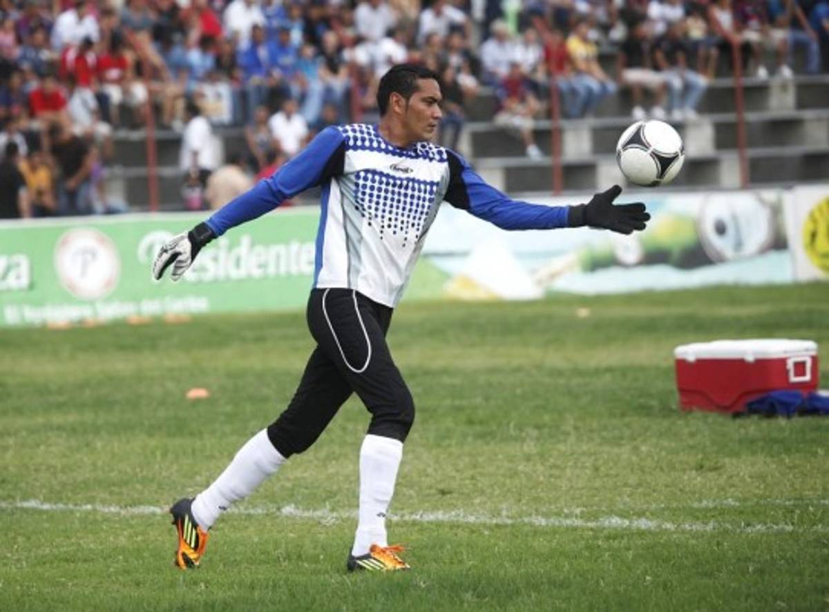 Los jugadores hondureños que se resisten al retiro