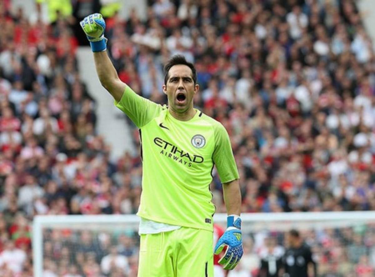 Estos son los grandes porteros que también son goleadores