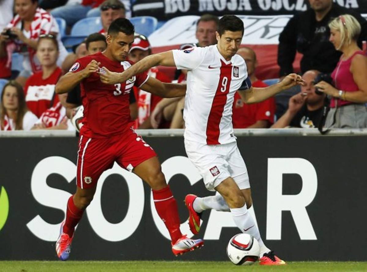 Imágenes de los partidos por las Eliminatorias para Eurocopa