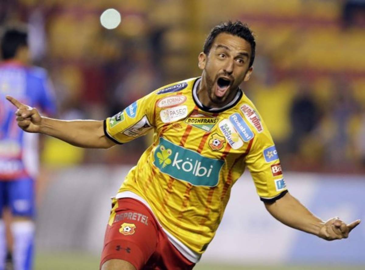 ¡EQUIPAZO! El once centroamericano elaborado por Everardo Herrera